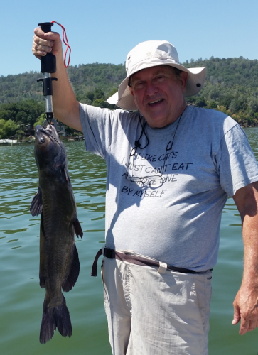 Braggin' Board Photo: 15 lb 4 oz Blue Catfish
