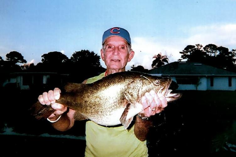 Braggin' Board Photo: 14 lb. 11 oz. 28 inch