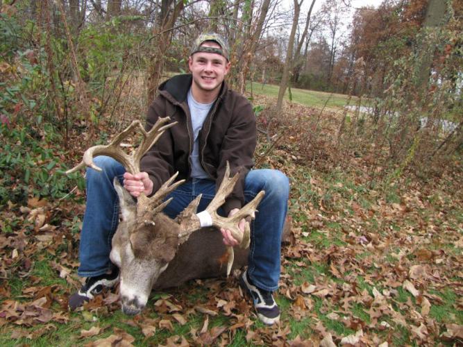 Braggin' Board Photo: Double Drop Tine Buck