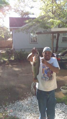 Braggin' Board Photo: Catchin' Bass