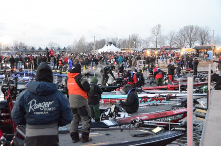 Take-off Day One Bassmaster Classic Braggin' Board Photo: Take-off Day One Bassmaster Classic
