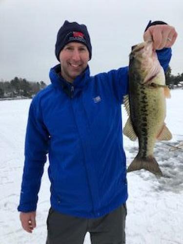 Braggin' Board Photo: Ice Fishing Bass