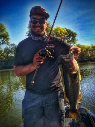 Braggin' Board Photo: Catchin a Big Bass