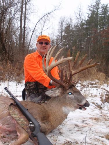 Braggin' Board Photo: 2014 MN Muzzleloader - New MN Muzzleloader State Record NonTypical