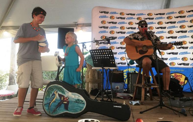 Braggin' Board Photo: Funament Stage