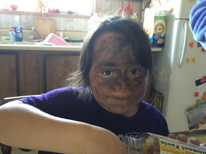 Braggin' Board Photo: Camo Face