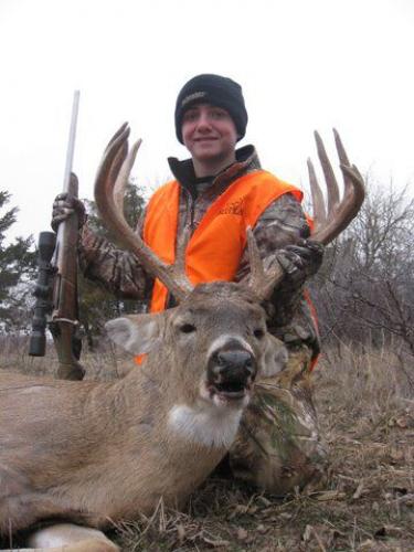 Braggin' Board Photo: Nice Buck IMG 0008 1