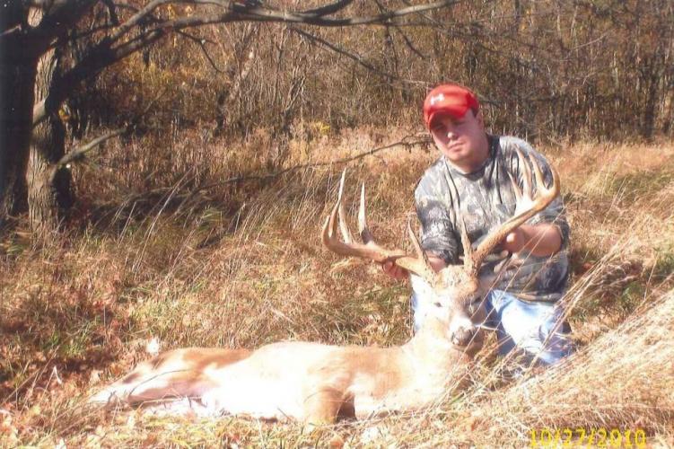 Braggin' Board Photo: Eric Barrett Outside Deer