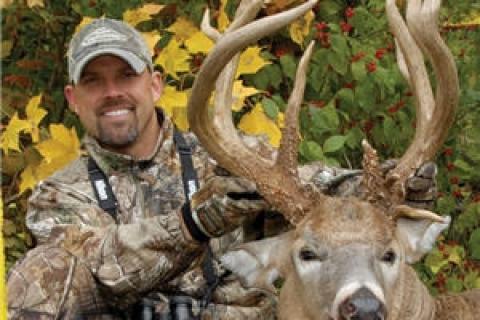 News & Tips: Gnarles Barkley, Lee Lakosky's Iowa Giant Buck...