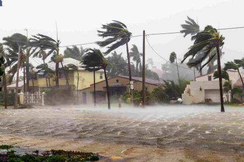 Flooding and high winds effecting neighborhood