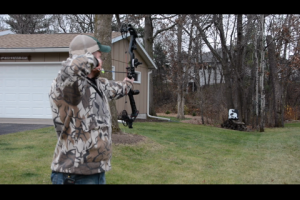 1Source Video: Shoot Your Bow Mid-Season for Confidence In the Stand