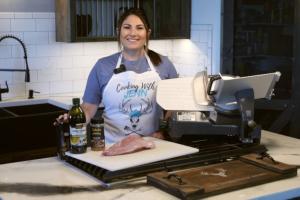 Jenny Showing how to make liced ham