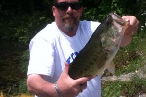 Braggin' Board Photo: Spectacle Pond Bass