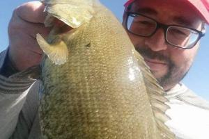 Braggin' Board Photo: Smallmouth Fishin