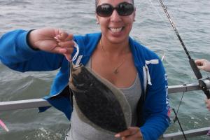 Braggin' Board Photo: Liz with her Flounder