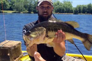 Braggin' Board Photo: Fishing bass from a kayak