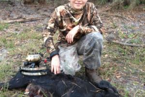 Braggin' Board Photo: ethans 1st bow kill hog