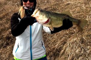 Braggin' Board Photo: Laura's Big Bass