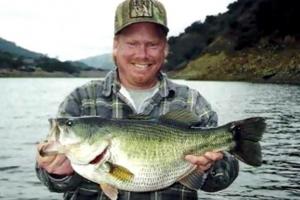 Braggin' Board Photo: Bass Fishing