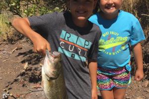 Braggin' Board Photo: 2 Happy Fishing Buddies