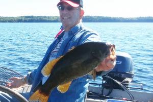 Braggin' Board Photo: 18 inch Smallmouth