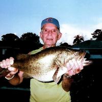 14 lb. 11 oz. 28 inch