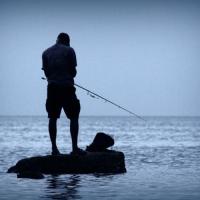 cool pic - fishing ocean side