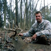Bowhunting Buck