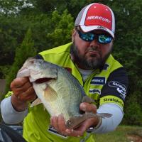 Hackney Holds on: Wins 2014 Pickwick FLW