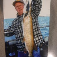 Jerry / 37" 15 1/2 Lb Muskie released