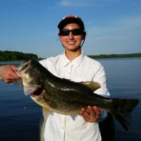 20" Largemouth bass