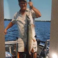 Jerry / 43" 22Lb Muskie released