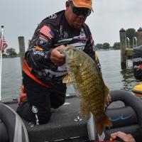 Chris Lane Loads Up