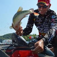 VanDam Loads up His Bag at BassFEST