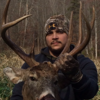 Bowhunting Ohio 9 pt Buck
