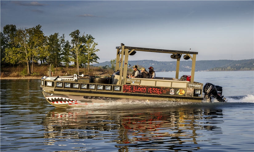 bass pro shop bowfishing boats with kickers