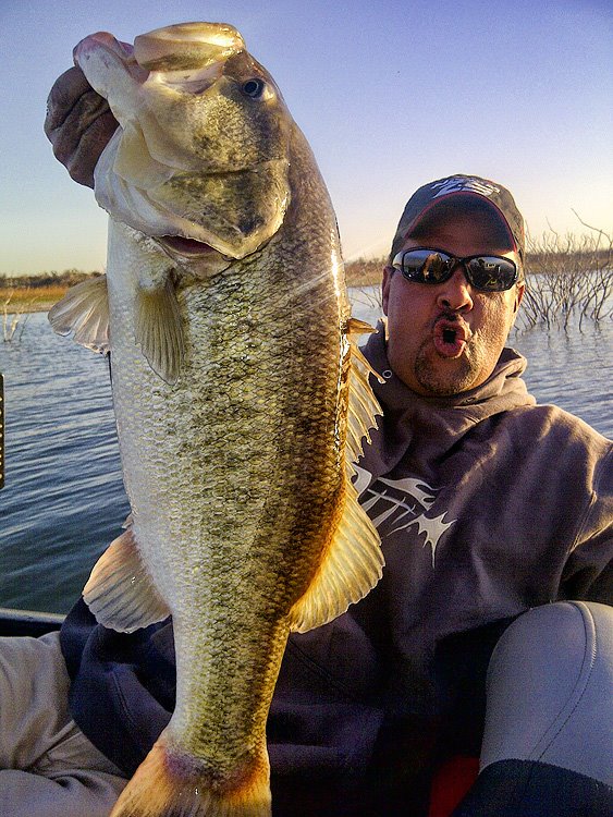 Doucet and Eidson Show Off Big Bass Prowess - GAME OVER ANGLING