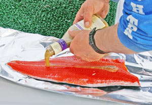 grilled salmon on foil