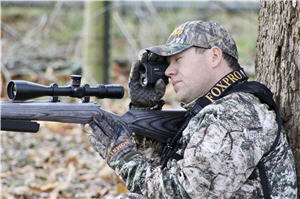 hunter glassing for coyotes