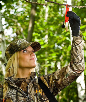 Hunter hanging quik-wik scent dispenser