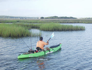kayak frishing marshes
