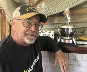 steve worrall next to his 1979 World Championship Musky Classic Trophy