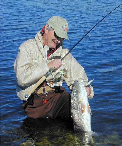 wadefishing redfish