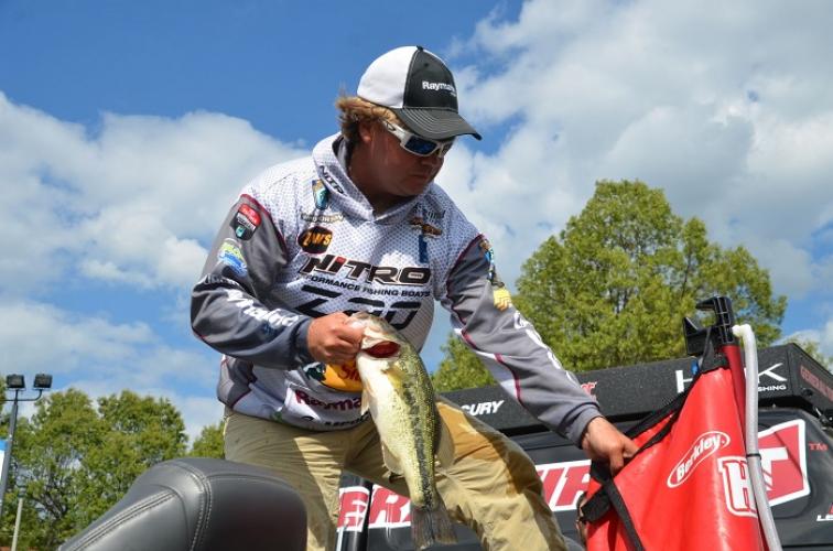 The fishing advice youre looking for. With KVD. @bassproshops @Mustad