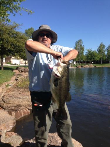Braggin' Board Photo: Largemouth Bass 15.9LB  caught & Released ;o)