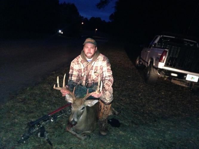 Braggin' Board Photo: Nice Buck with a Bow