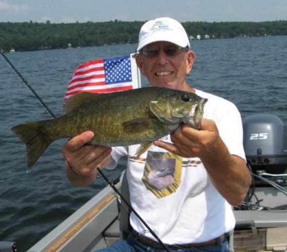 Braggin' Board Photo: 18 inch Bass