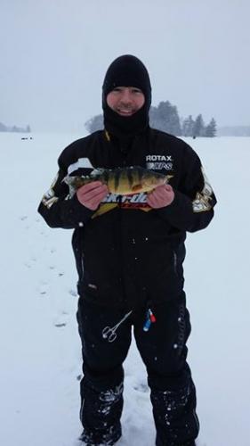 Braggin' Board Photo: Ice fishing on Hinkley Lake