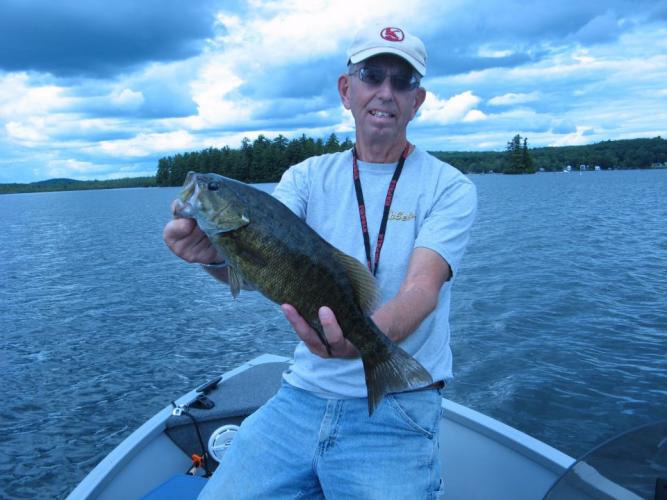 Braggin' Board Photo: 19 inch Smallmouth