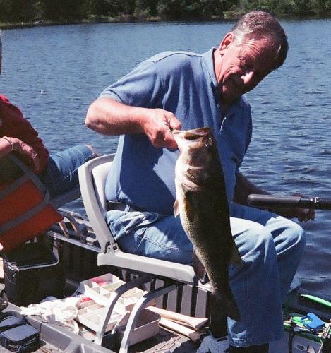Braggin' Board Photo: Bass 8.5 lb